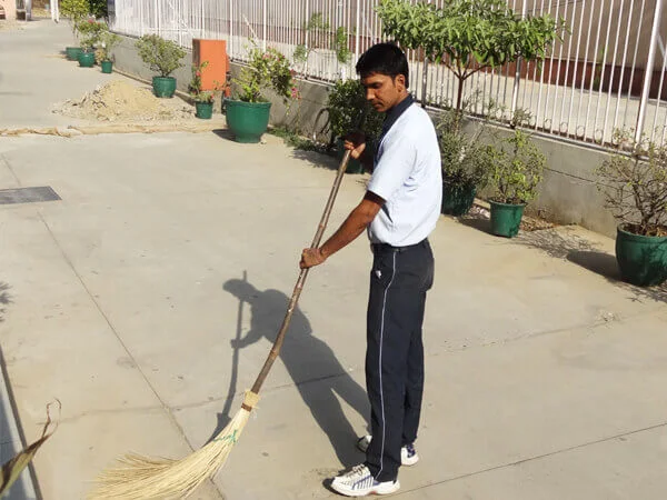 Housekeeping services in Delhi